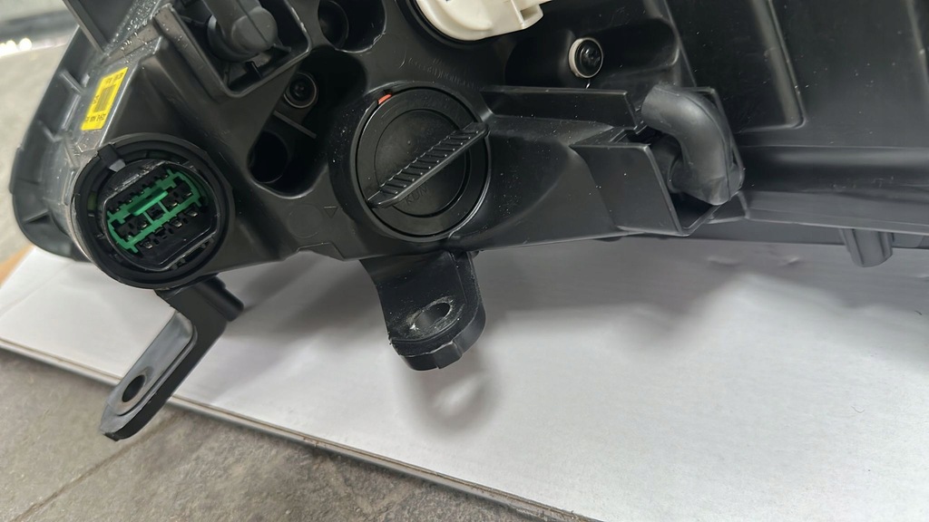 фото №5, Hyundai i30 2012- лампа ксенон ліва передня