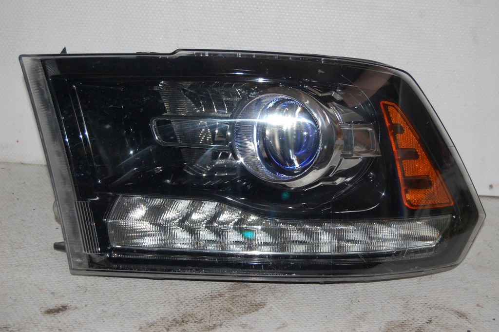 фото №1, Dodge ram 1500 2500 led лівий ліва 2012-2015 eu