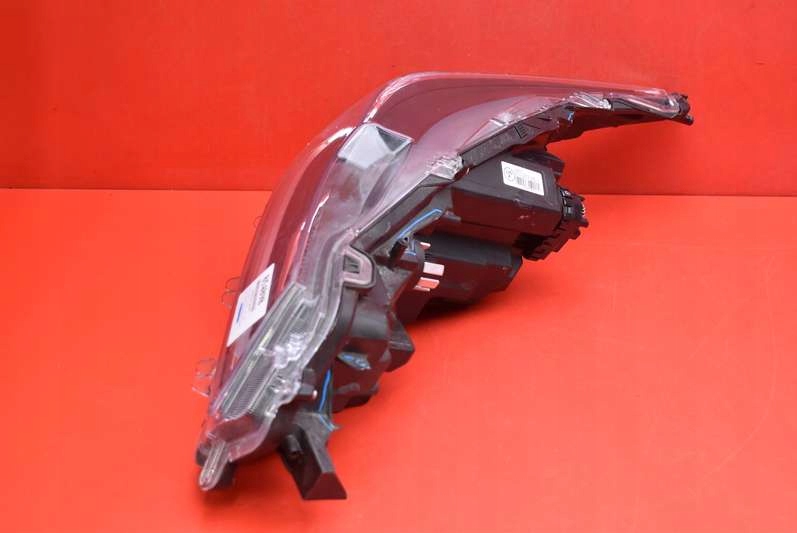 фото №6, Фара правий лампа перед led eu 81110-02t51 toyota corolla e21 19-21