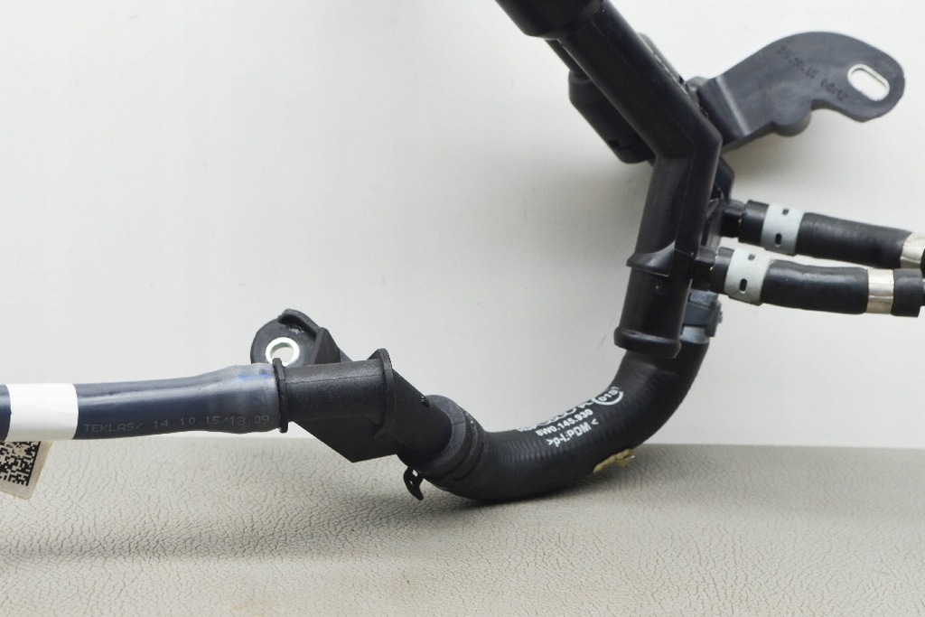 фото №8, Труба охлаждение audi a4 avant 8w5, b9 8w0145670b 2.0l дизель 110kw 2016