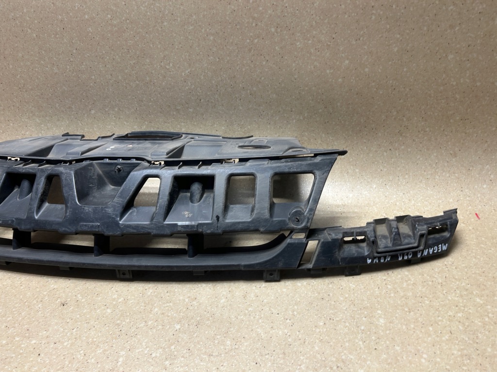 фото №3, Кронштейн бампера решітка renault scenic iii 620360001r