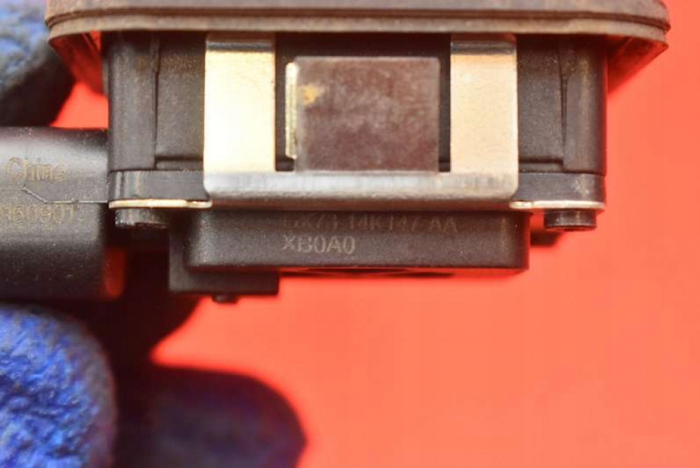 фото №9, Ручка кнопка крышки задняя gx73-14k147-aa jaguar f-pace x761 16-20