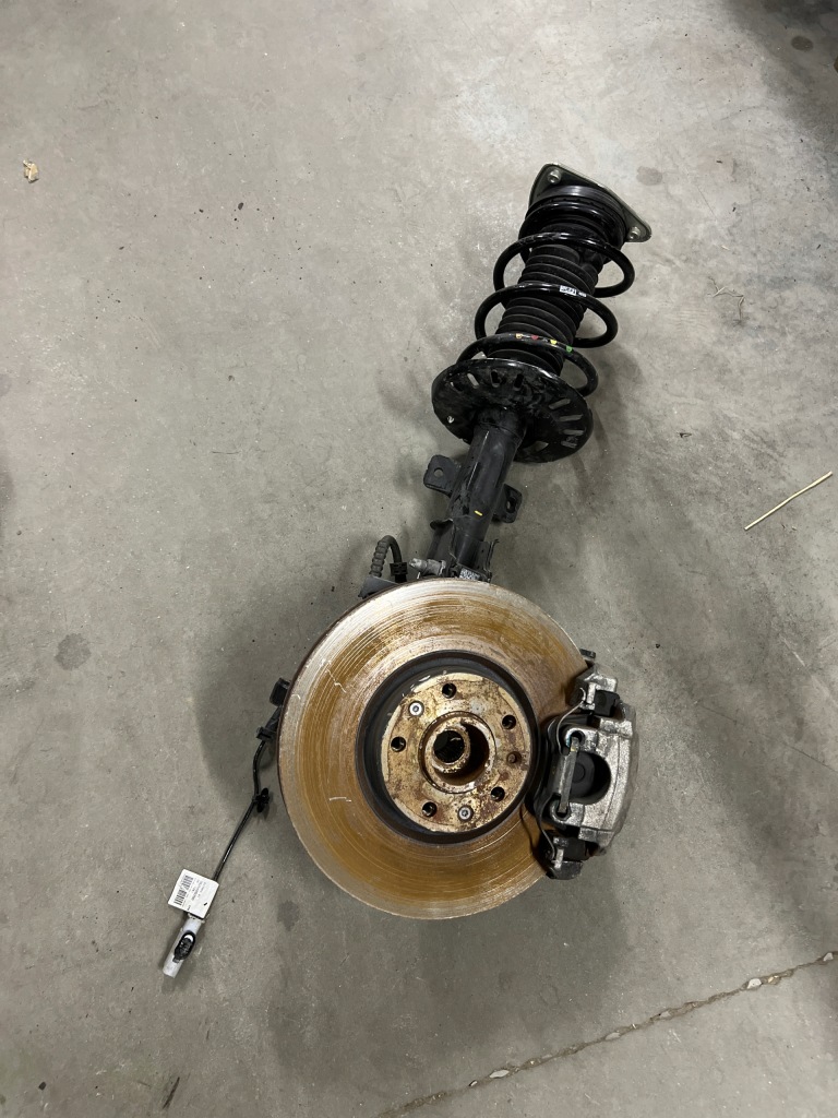 Купить Рычаг поворотный кулак амортизатор перед правый  peugeot 3008 2 5008 2 1.2 thp