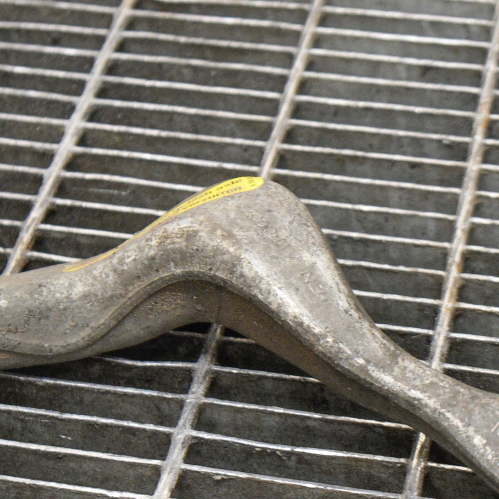 фото №7, Bmw m3 e92 2008 права сторона нижній важіль передній