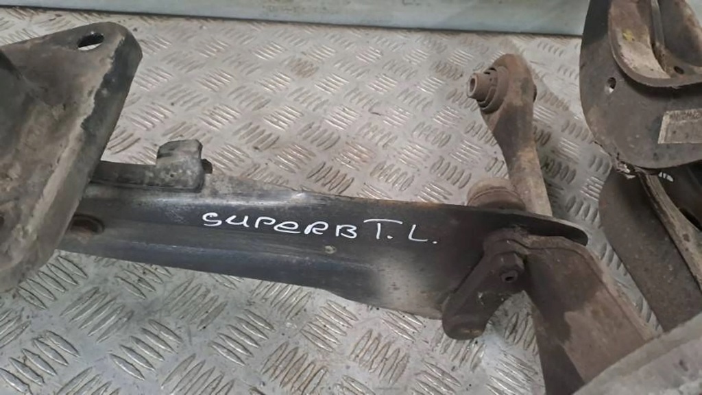 фото №5, Поворотный кулак рычаг skoda superb ii левый задняя