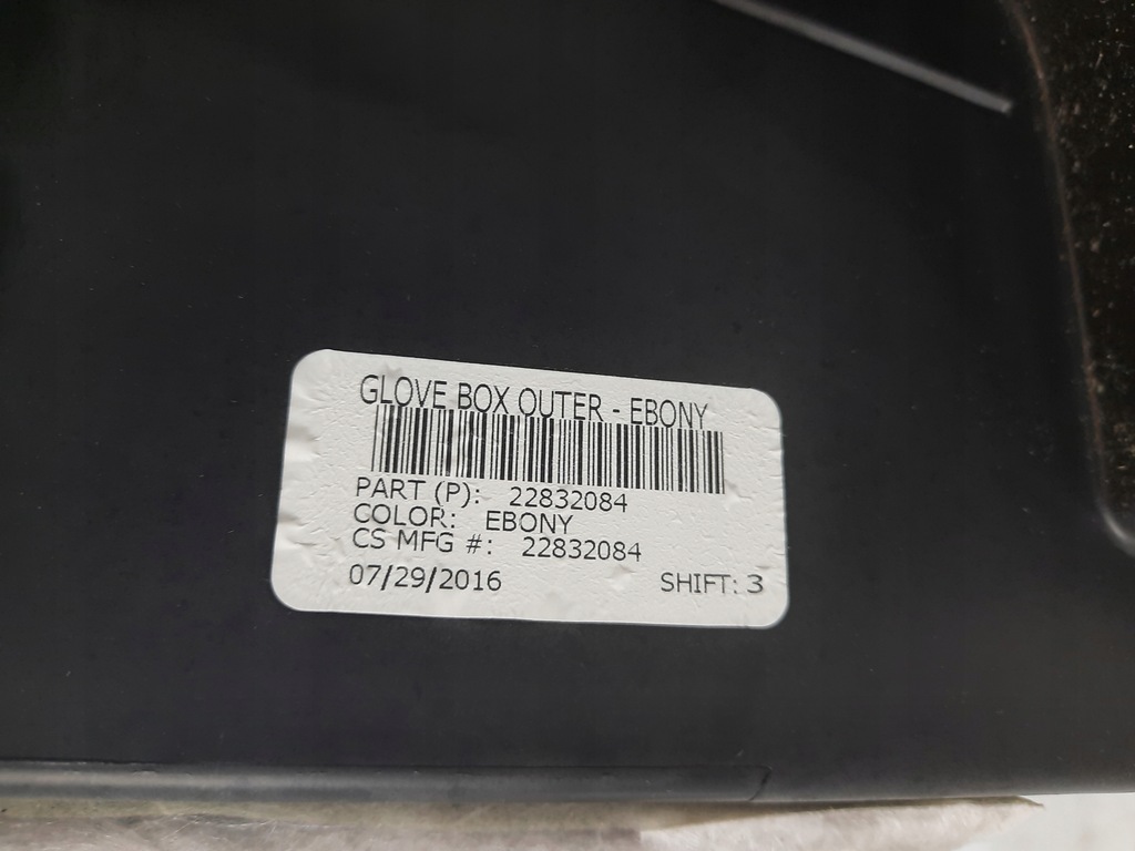 фото №9, Gmc acadia 12-16 бардачок пассажира 22832084 usa