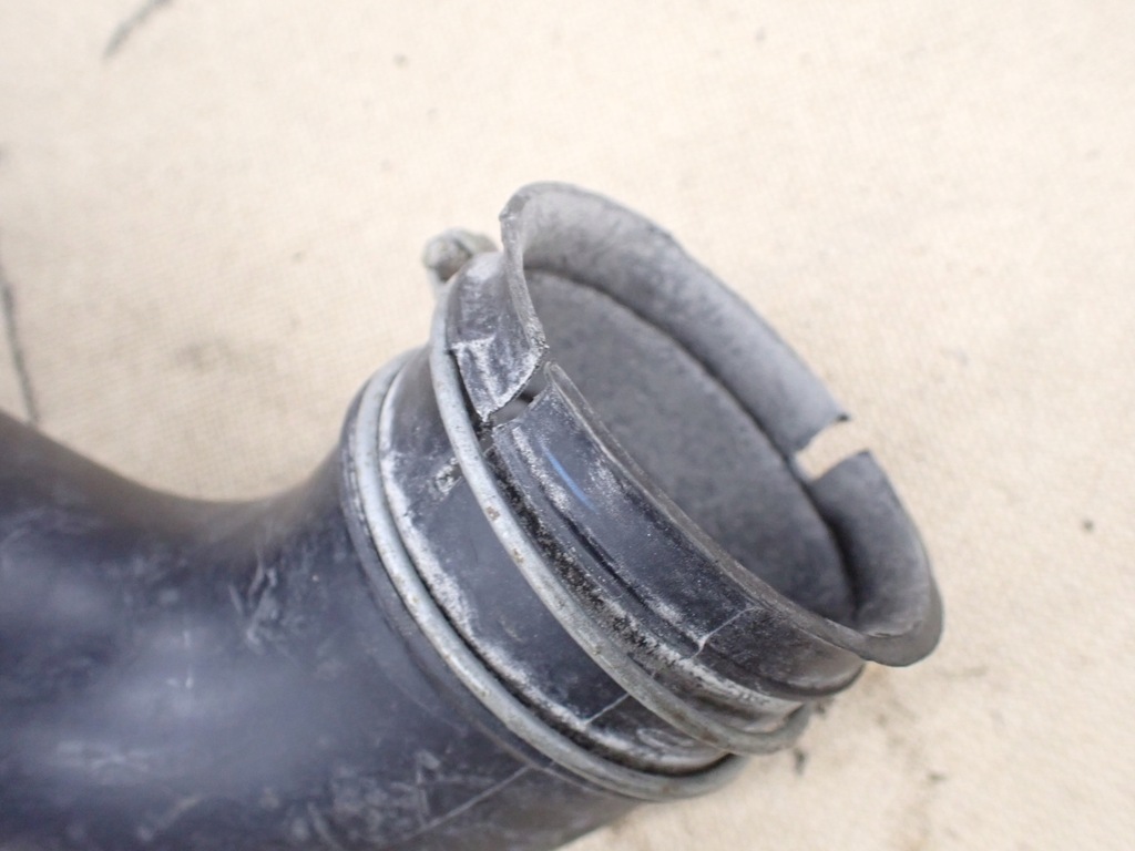 фото №6, Труба воздухозаборник воздуха 17751-21120 toyota prius ii