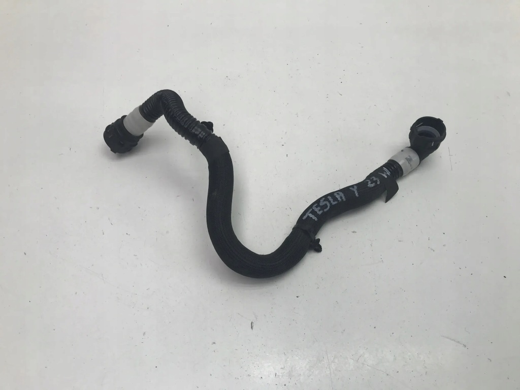 Купить Tesla model y 2023 труба пабтрубок  шланг воды двигателя задний  1077594-00-e