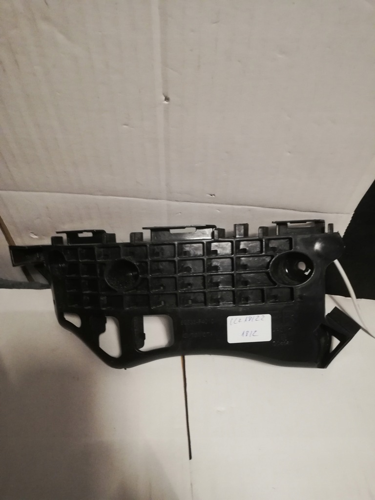 фото №1, Направляющая бампера toyota chr c-hr 16- перед правый