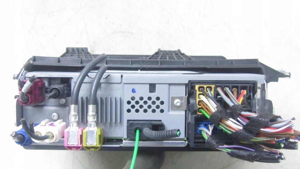 фото №6, Audi a4 b9 считыватель навигации 8w0035192h 15-