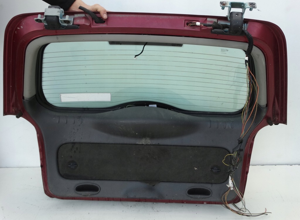 Кришка багажника задній rover 75 універсал рестайлінг  03r. Доставка