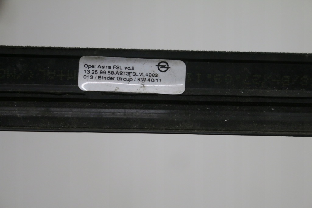 фото №8, Молдинг дверь левая opel astra j gtc