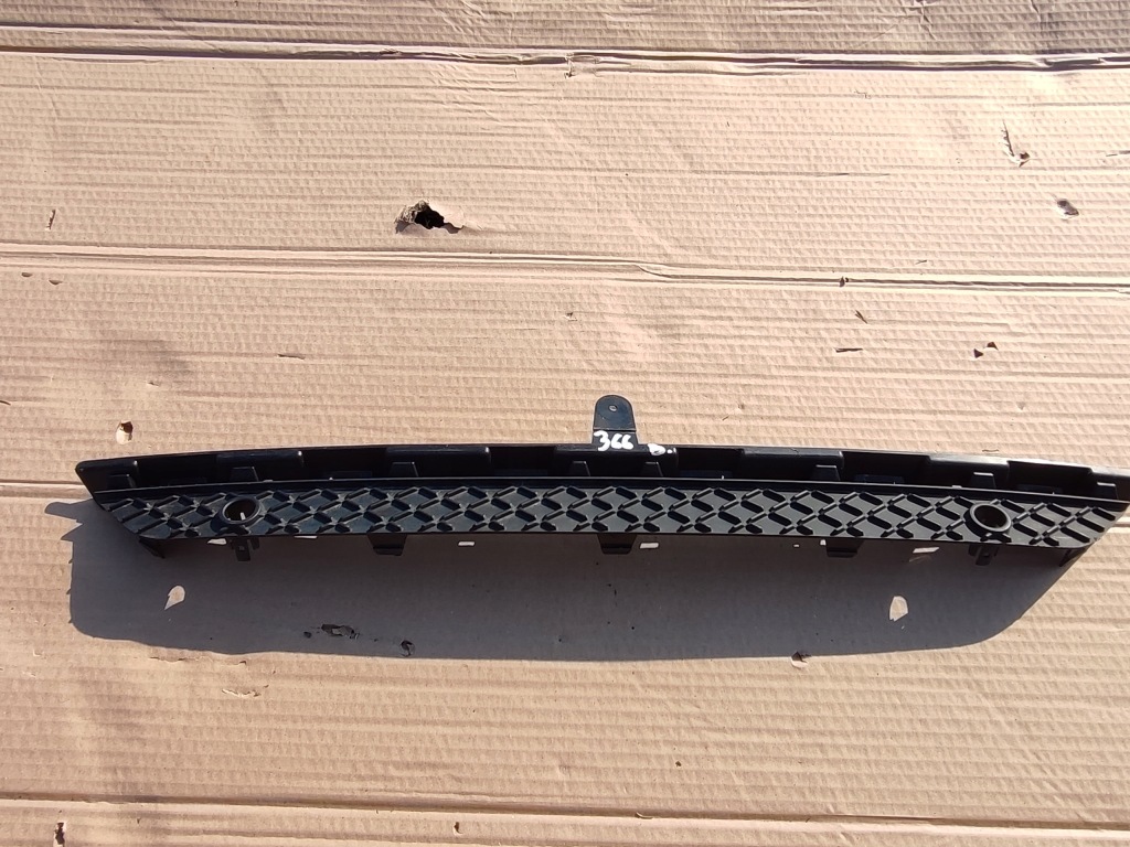 фото №1, Megane iv 4 решітка бампера задня задня 8507035745r