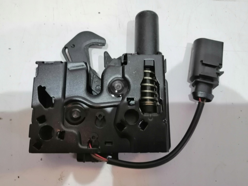 фото №1, Audi tt 8s0 vw t-cross замок капот новый