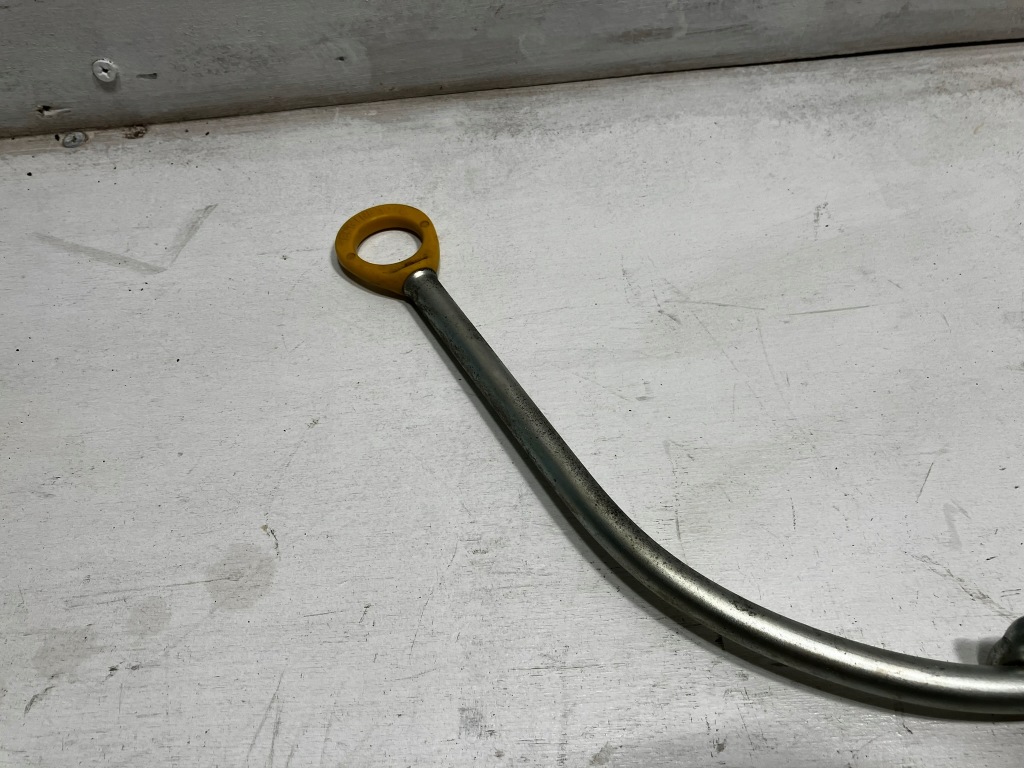 фото №3, Corolla e21 1.6 щуп щуп