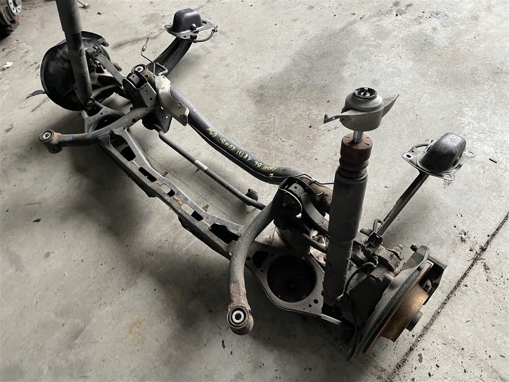фото №7, Підрамник підрамник важіль поворотний кулак підвіска задня vw passat b6 b7 kombi 08-14rok