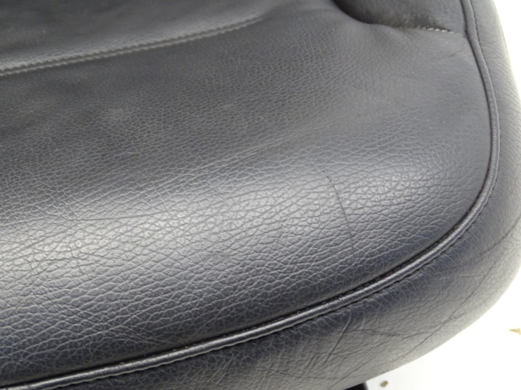 Сидіння правий перед передній пасажира vw touareg 2 7p шкіряний механічна коробка передач Недорого