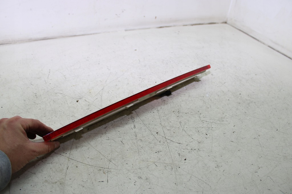 фото №8, Audi a8 d3 trzeci стоп лампа стоп-сигнал 4e0945097