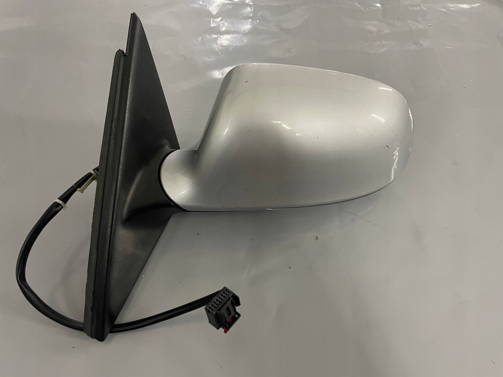 фото №1, Audi a4 b8 lift зеркало левая полный 6pin europa