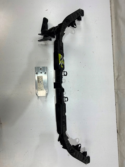 фото №4, Mercedes b-klasa w247 підсилювач pas перед зона