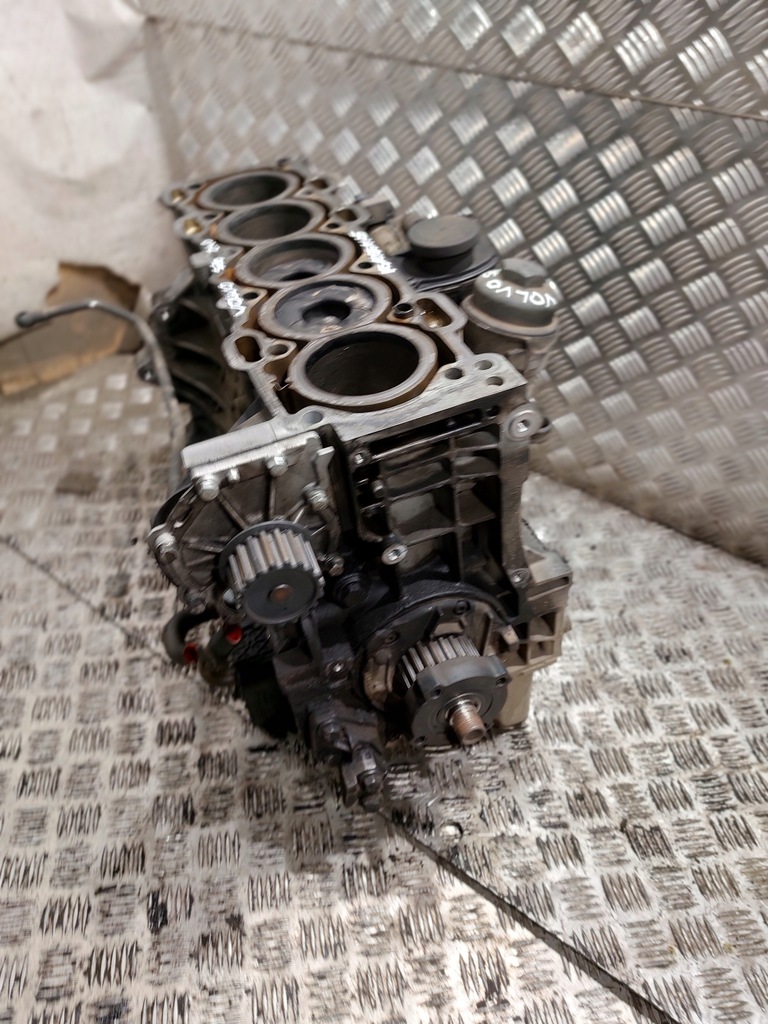 фото №12, Блок dół двигателя volvo s60 2.4d d5244t 120kw