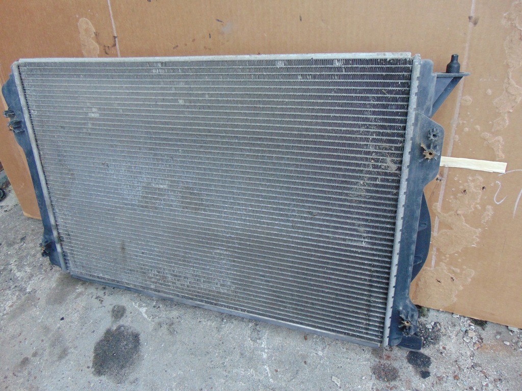 фото №11, Радиатор wody a6 c6 2.0 tdi 4f0121251q