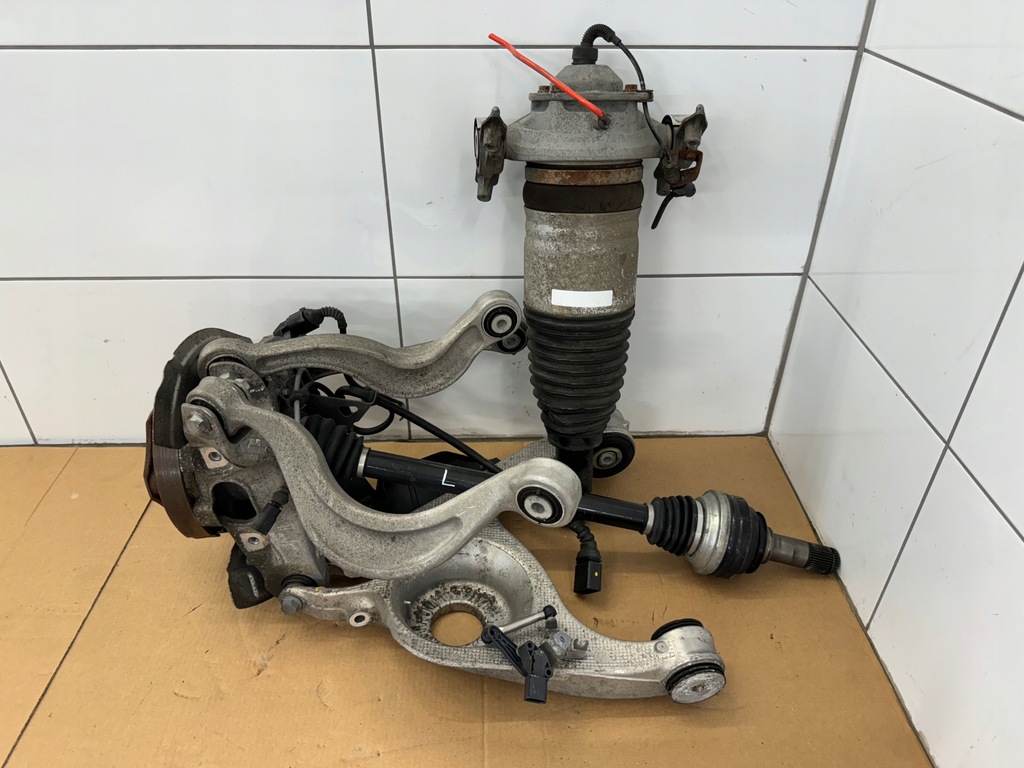 фото №1, Porsche panamera 971 подвеска поворотный кулак рычаг амортизатор