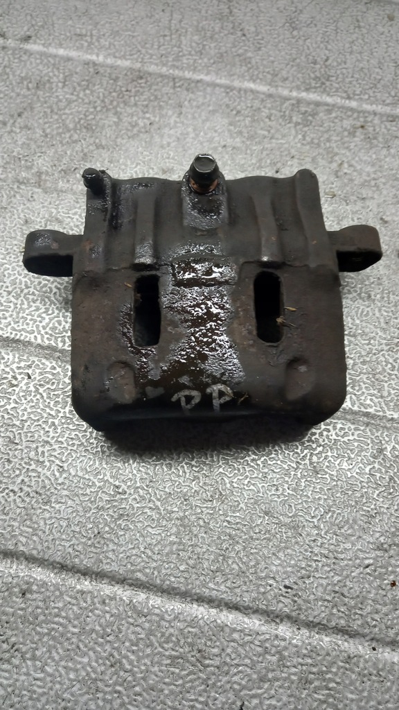 фото №1, Суппорт правый перед kia carnival 02r ii 2.9tdi