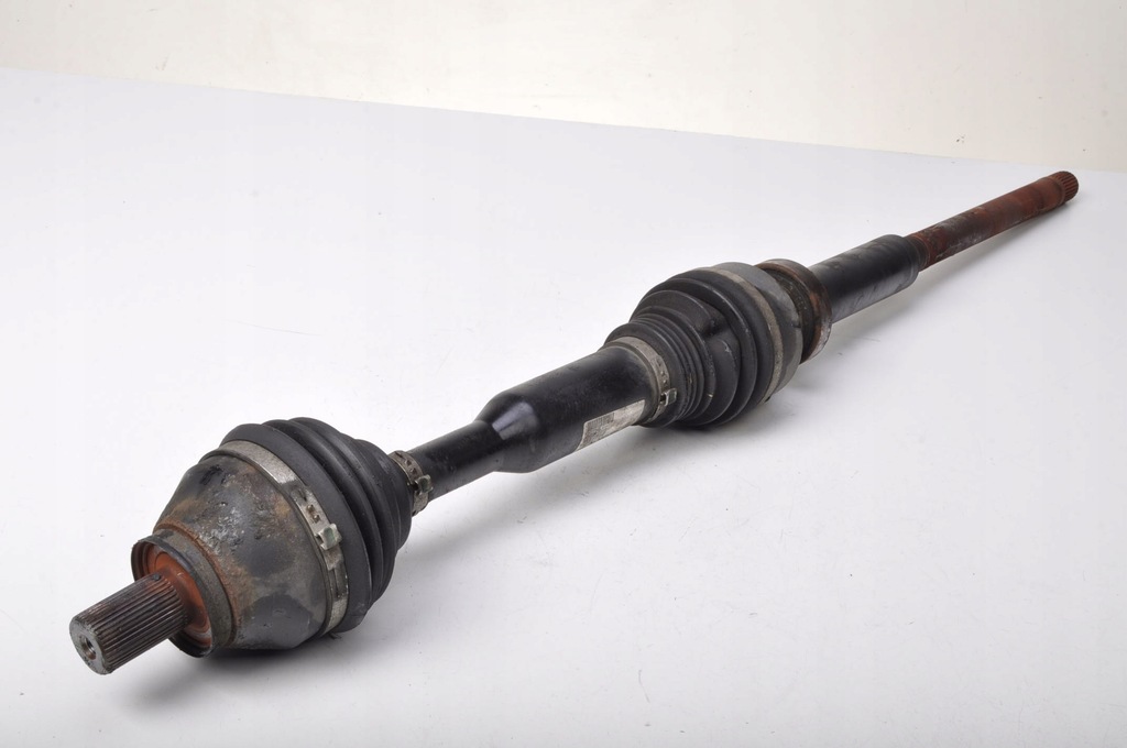 фото №1, Volvo xc60 i 2.4 d5 приводной вал правая длинная 31272546