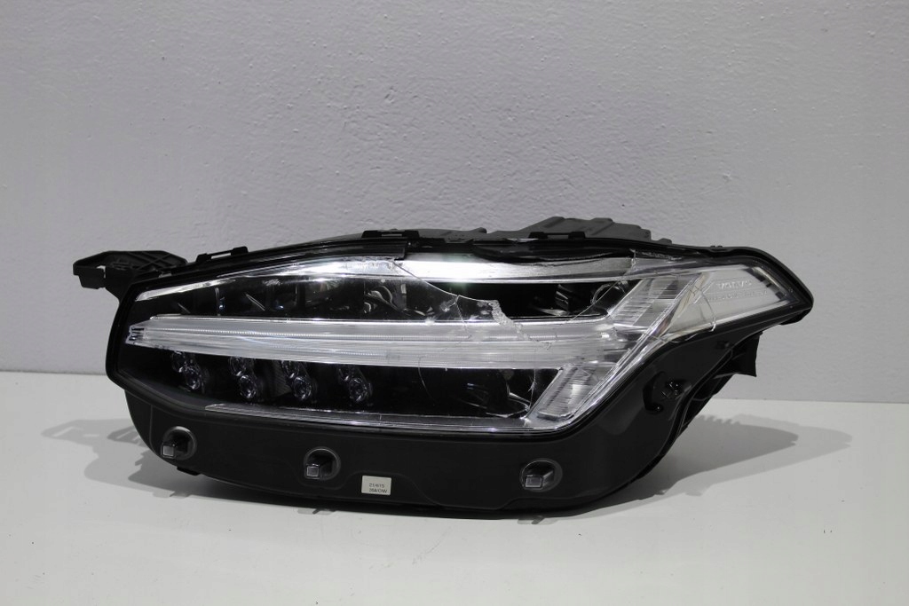 фото №1, Volvo xc90 ii full led левый лампа перед левая