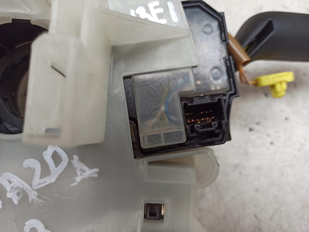 фото №6, Mazda 3 перемикач комбінований 17g673