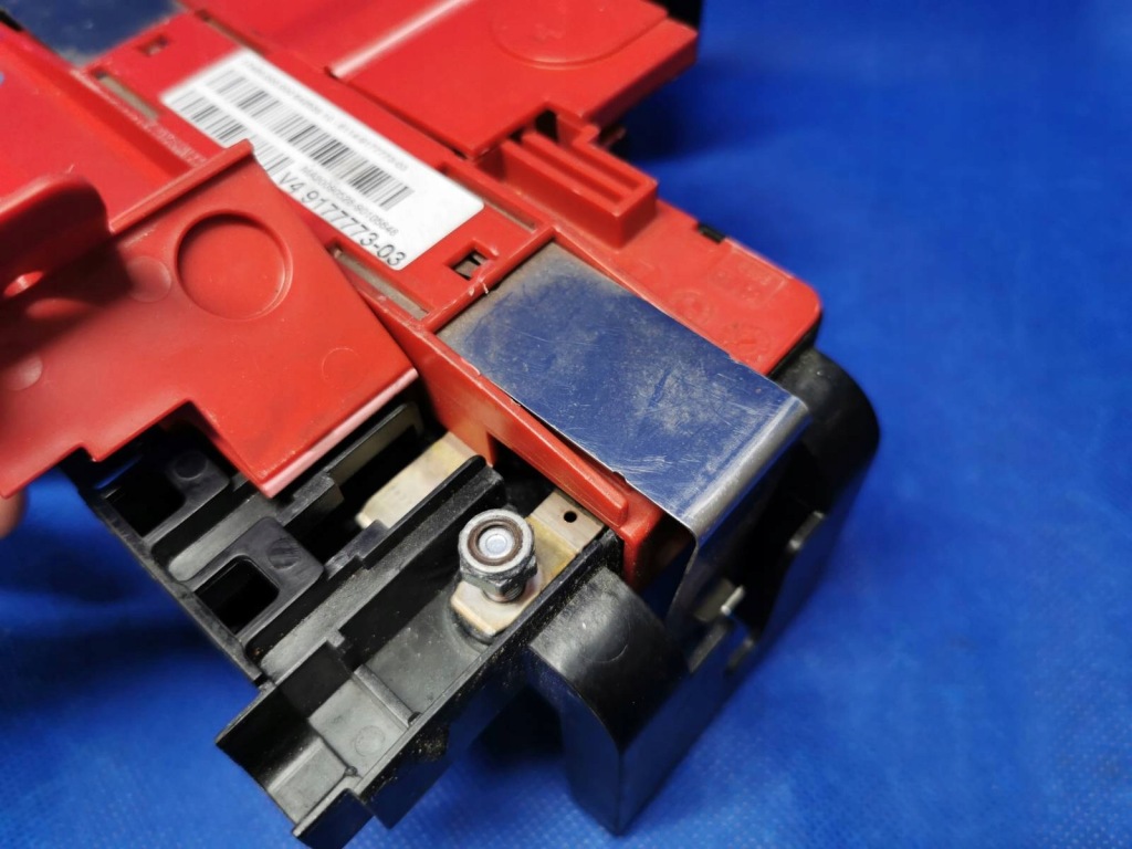 Распределитель тока bmw f11 v49177773-03 с Разборки