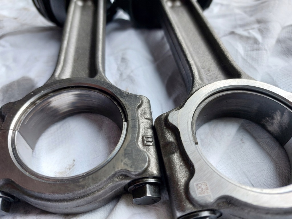 Поршень шатун mercedes w177 1.5 d k9kh471 19r в Україні