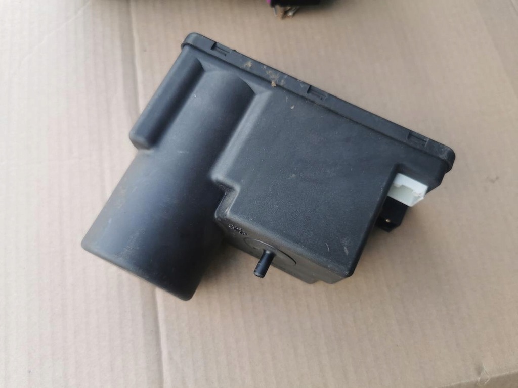 фото №1, Помпа центрального замка audi a4 b5 4a0862257a