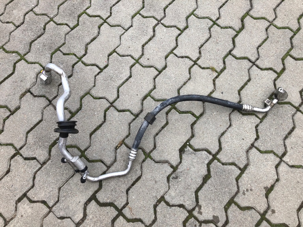 фото №1, Audi a4 b8 шланг кондиционера 8k0260707s