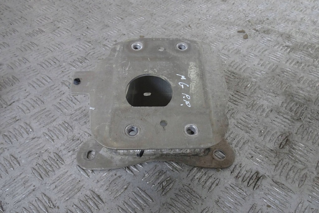 фото №2, Mg marvel r зона деформации перед передняя правая 22-