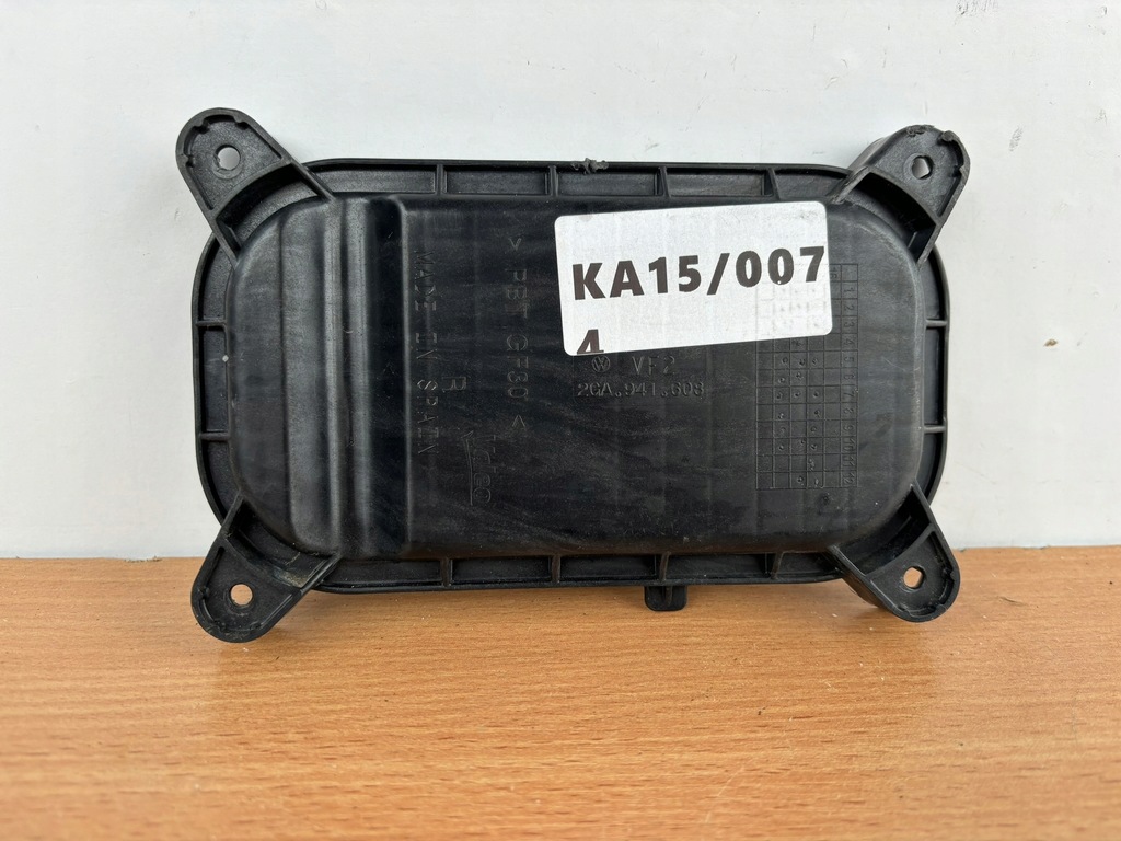 фото №1, Vw t-roc 2ga заглушка крышка лампы перед 2ga941608 ka15/007