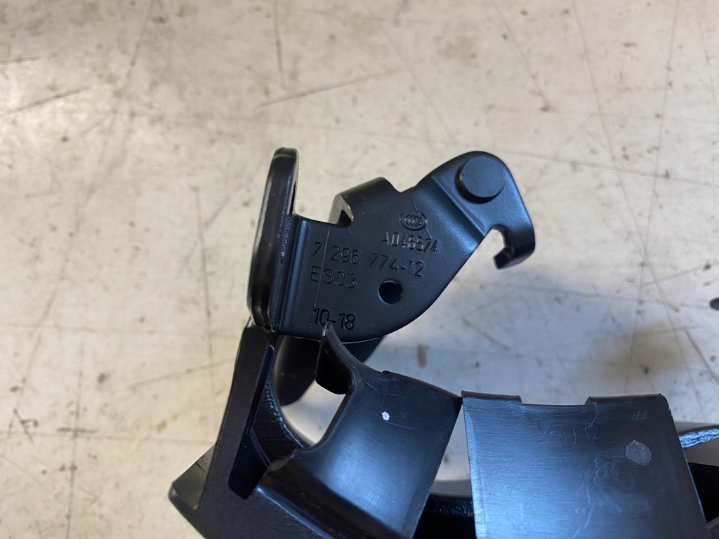 фото №5, Bmw i3 петлі кришки багажника комплект