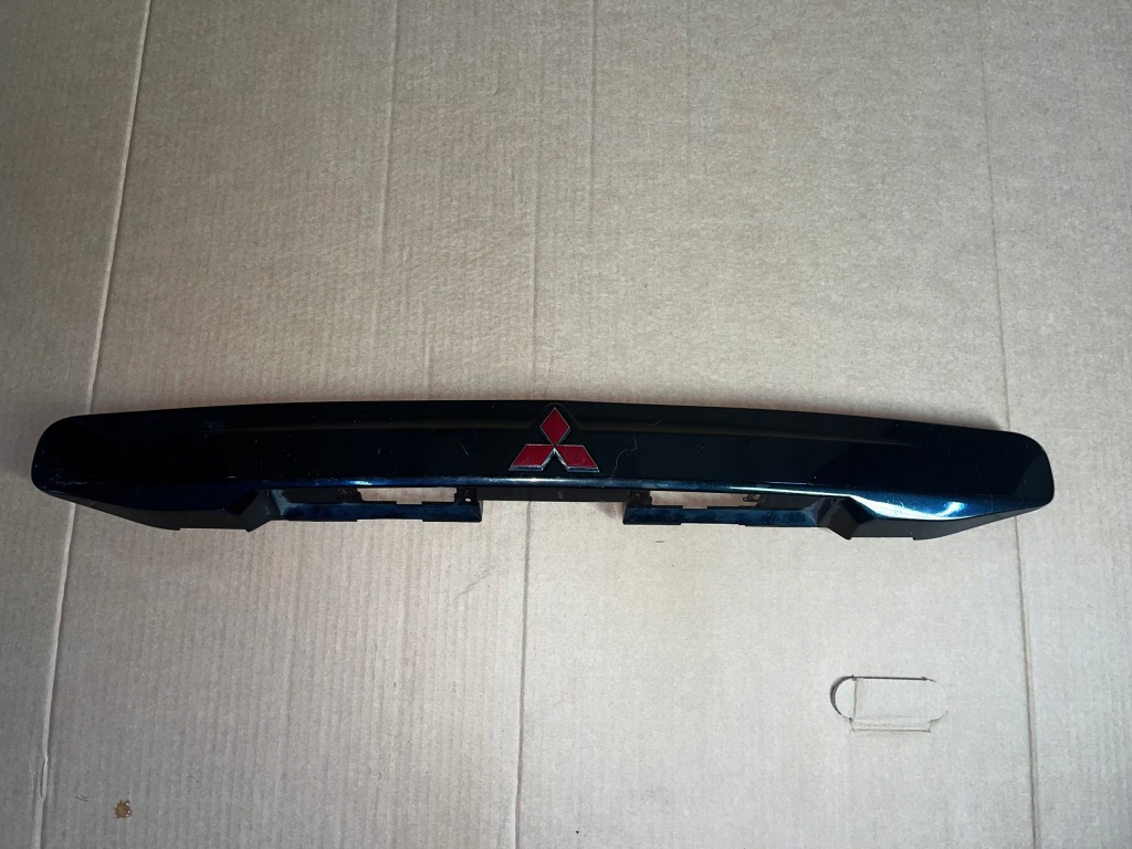 фото №1, Mitsubishi space star lift mr245529 накладка крышки задняя