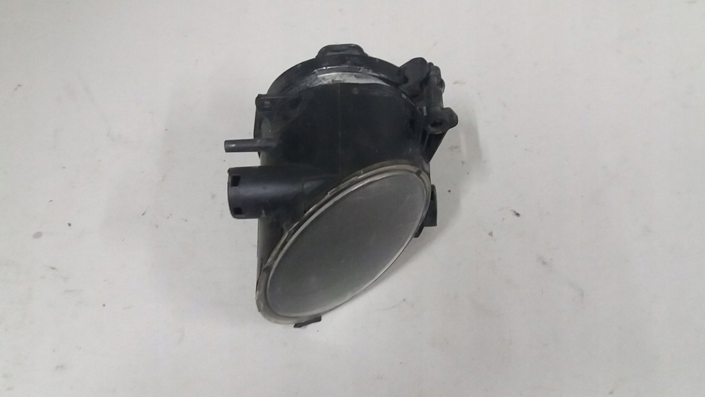 фото №1, Volvo v70 iii противотуманная фара правый 31213102