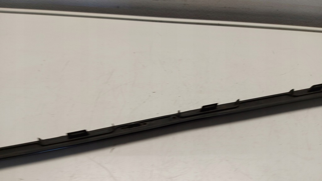 фото №14, Peugeot 5008 i молдинг стекло лобовое