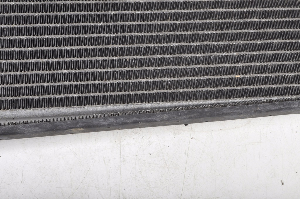 фото №7, Maserati granturismo 4.7 радиатор кондиционера