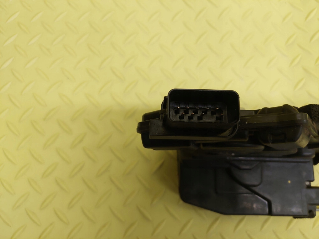 фото №3, Mazda 5 lift замок дверь левый перед