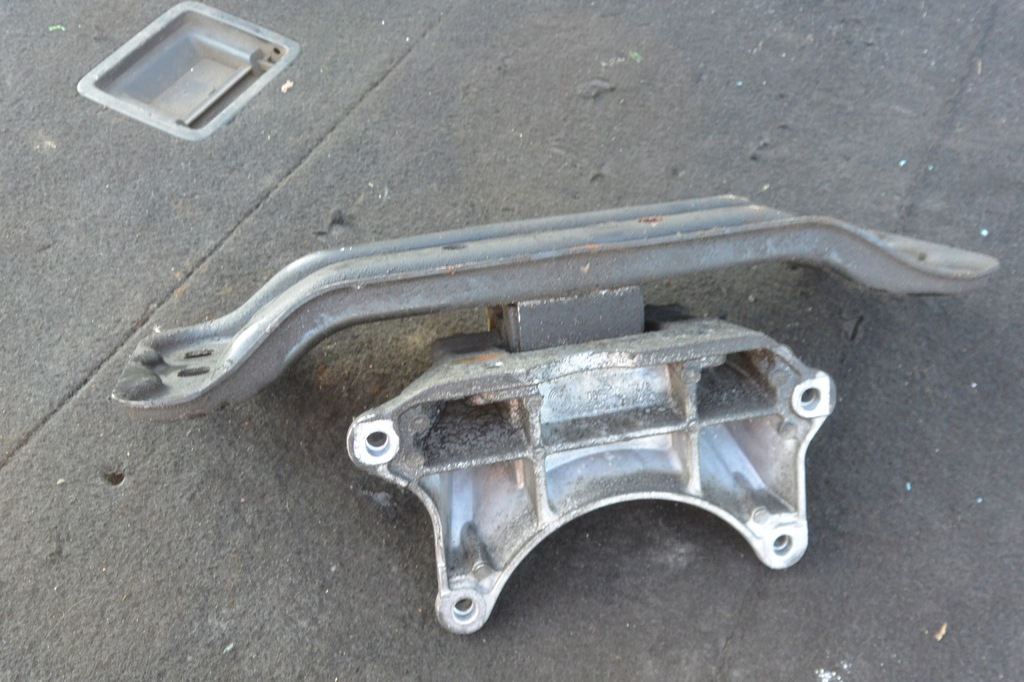 фото №7, Кронштейн кронштейн коробки mercedes w211 w219 6.3 amg