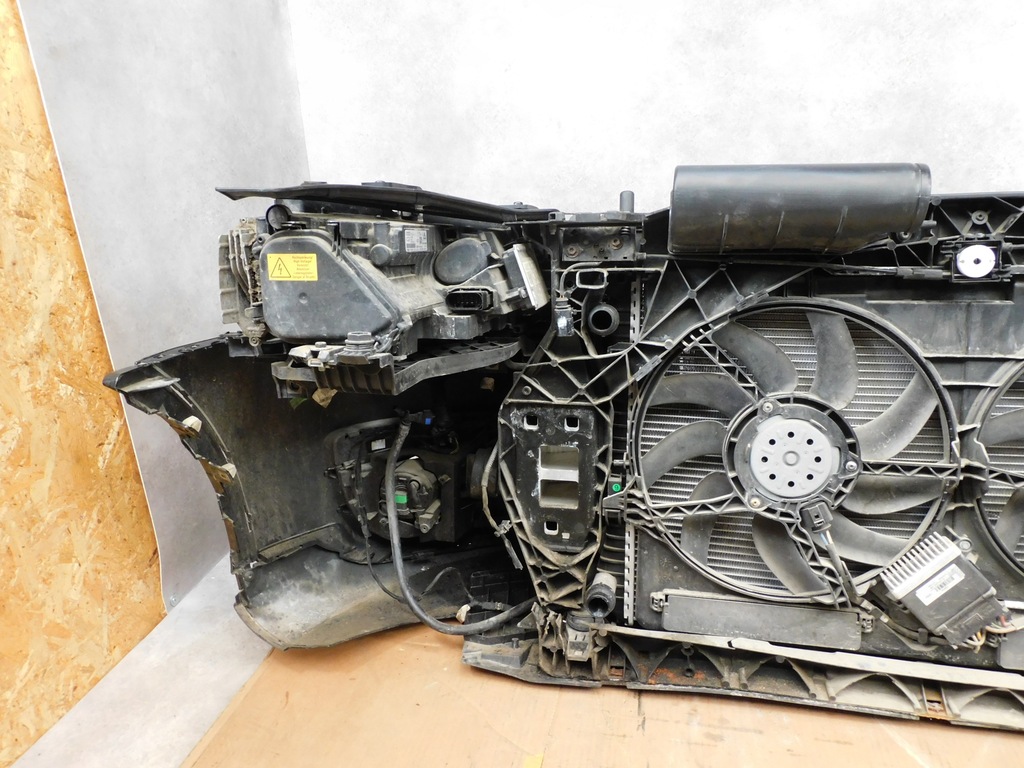 фото №11, Audi q3 8u kompletny перед бампер лампи капот pas ксенон