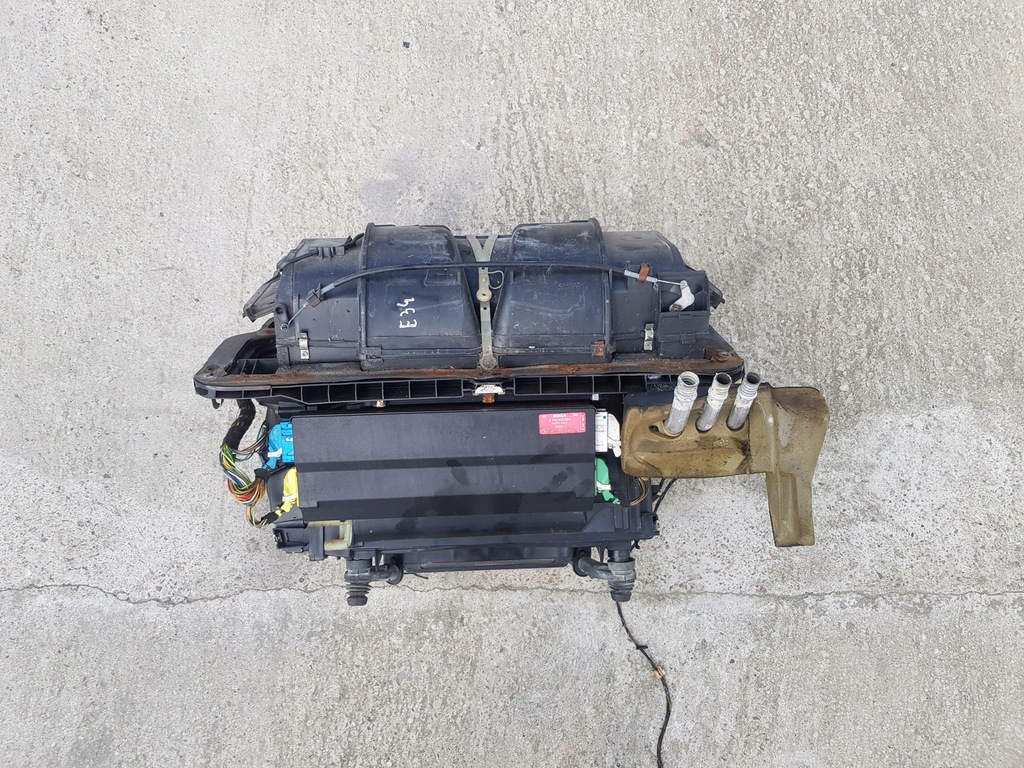 фото №13, Отопитель комплектная bosch оригинал 8 390 038 bmw e34 520i 525i m50b25nv