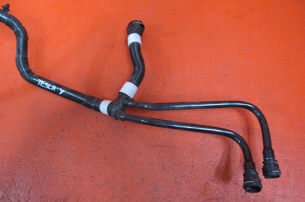 Tesla model y шланг пабтрубок  труба радиатора воды Доставка