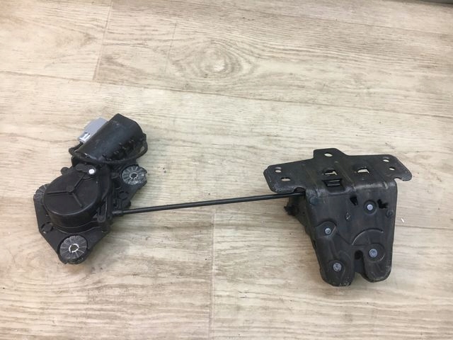 фото №5, Volvo xc90 замок крышки багажника 31462203