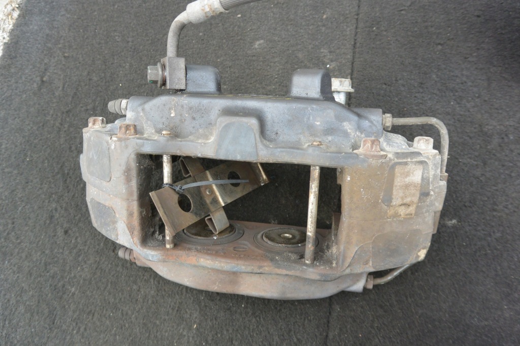 Супорт перед правий лівий шланг tesla model s Доставка