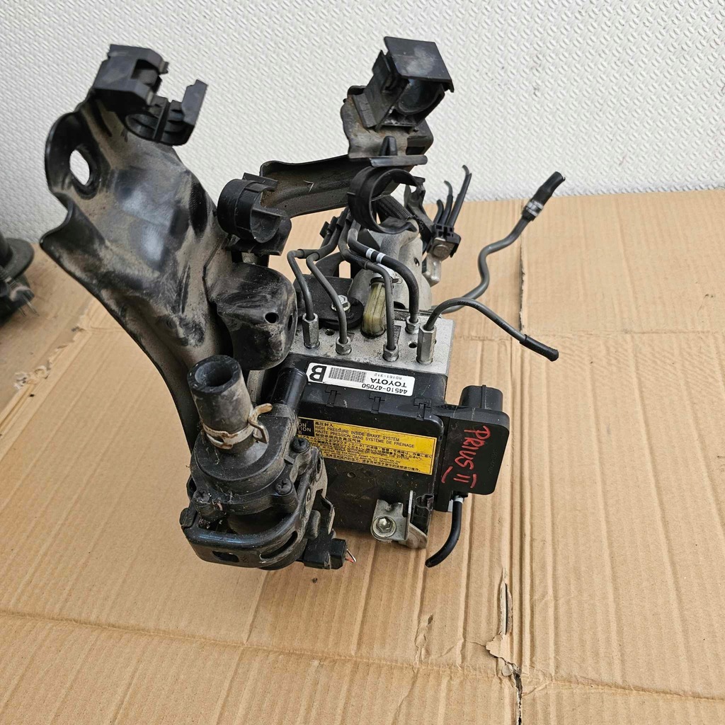 фото №1, Toyota prius ii 2 блок управления насос abs